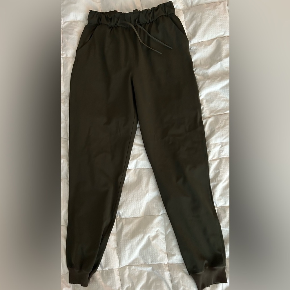 On the Fly.  Seldom worn. Like new.